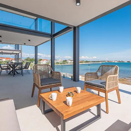 Luxury Seafront Aurea - With Private Pool, Game & Stunning Sea Views Villa *